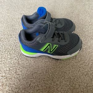 New Balance Infant Boys Size 7